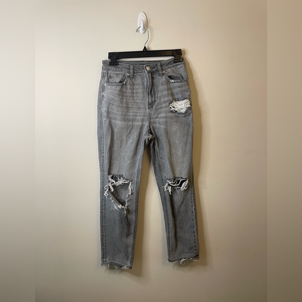 American Eagle Gray Distressed Mom Jeans Short/Petite Length